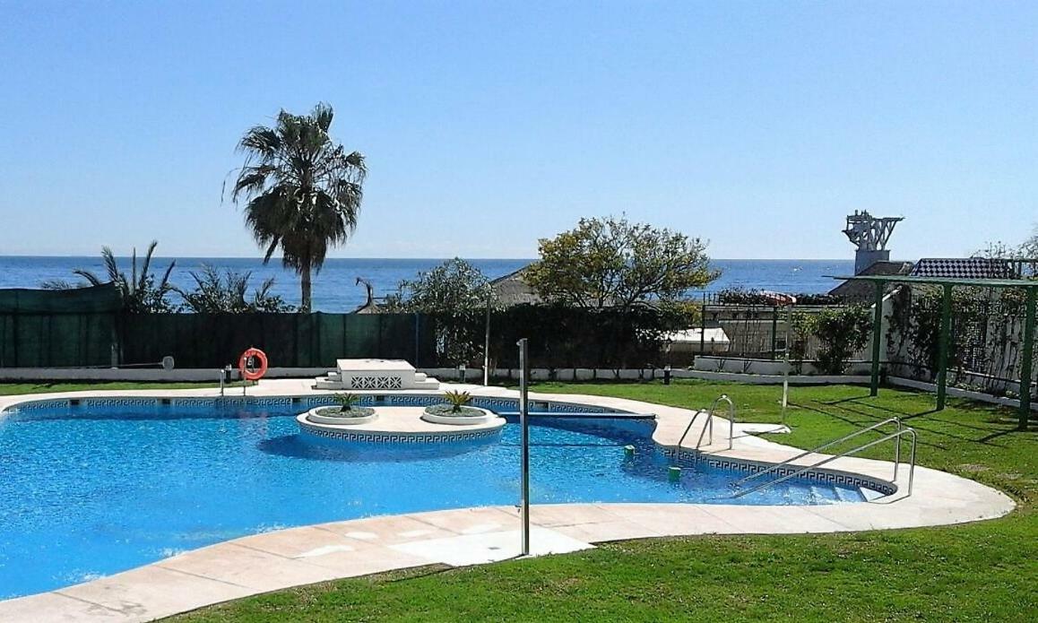 Apartamento Banana 1a Li­nea De Playa Marbella